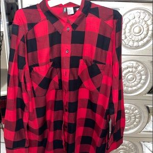 Women’s Black and red checkered shirt